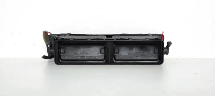 Audi A6 S6 C5 4B (2001 - 2004) 4B1820951 Центральный воздушный дефлектор — фото 2