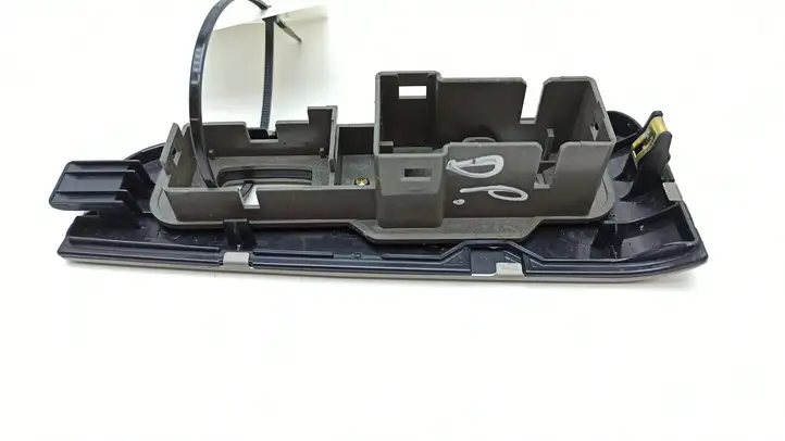 Lexus LS 430 (2000 - 2003) Накладка кнопки стеклоподъемника — фото 4