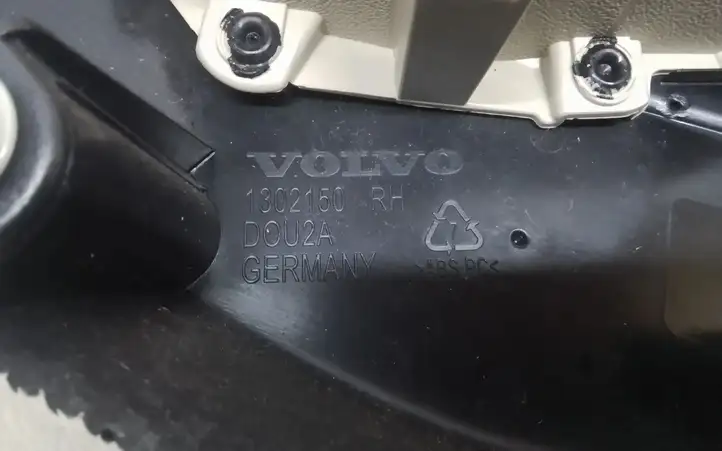 Volvo S60 (2010 - 2013) 1302150 Обшивка задней двери — фото 6