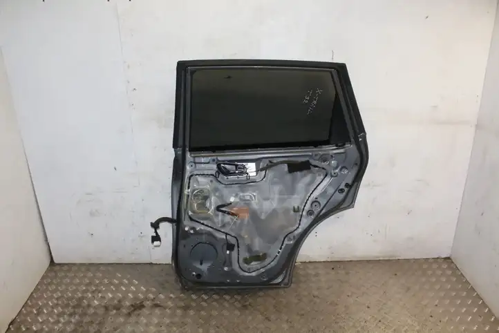 Nissan X-Trail T32 (2014 - 2021) Задняя дверь — фото 9