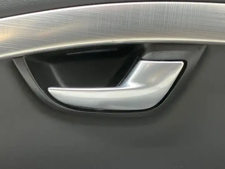 Volvo XC70 (2007 - 2013) 30649472 Обшивка задней двери — фото 6