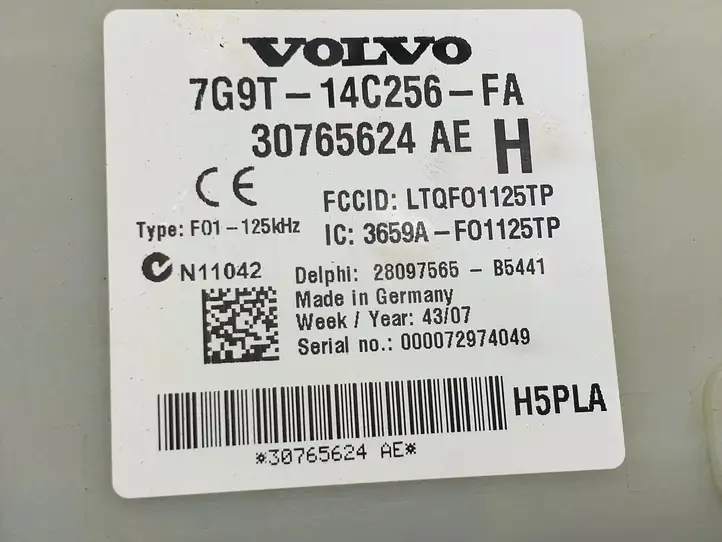 Volvo XC70 (2007 - 2013) 7G9T14C256FA Блок предохранителей — фото 2