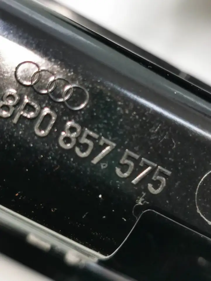 Audi A3/S3 8P (2008 - 2013) 8P0857951 Передняя пепельница — фото 3