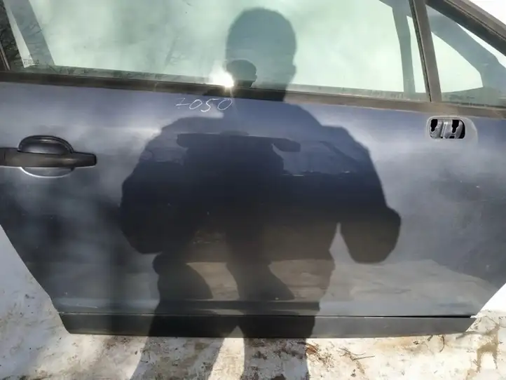 Citroen C4 (2004 - 2008) pilkos Дверь — фото 2