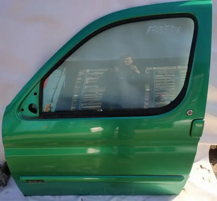 Citroen Berlingo (1996 - 2002) zalios Дверь — фото 1