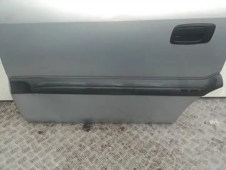 Opel Zafira A (1999 - 2003) Молдинги задней двери — фото 1