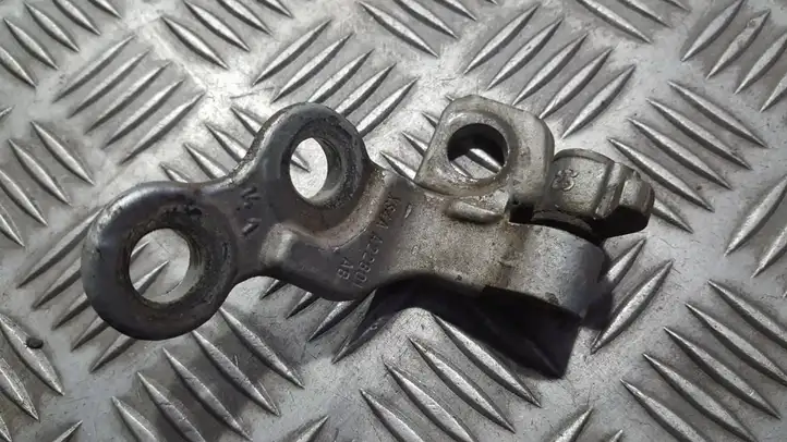 Ford Focus (1998 - 2004) XS4AA22801AB Верхняя петля передней двери — фото 1