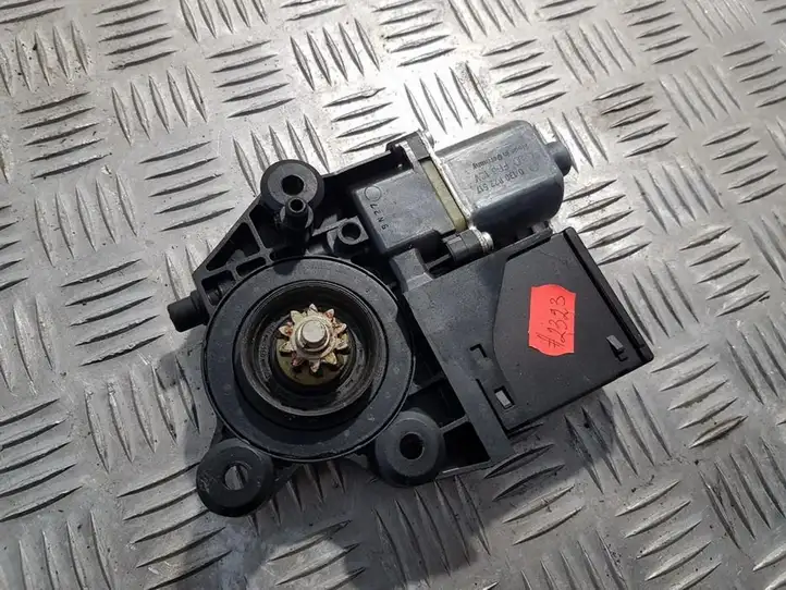 Renault Scenic III - Grand scenic III (2009 - 2016) 827310166r Стеклоподъемник задней двери — фото 2