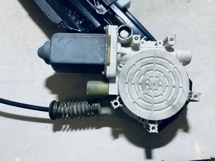 BMW 5 E39 (1996 - 2003) 67628360512 Стеклоподъемник задней двери — фото 1