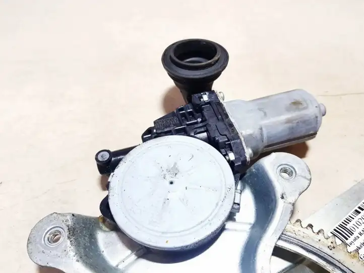 Toyota RAV 4 (XA30) (2006 - 2016)  8571035180 Механизм подъема окон задней двери