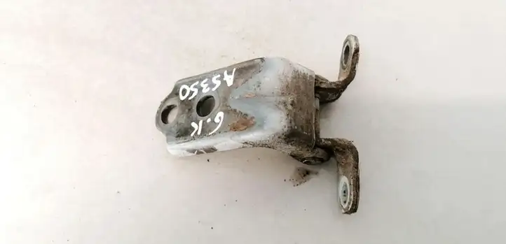 Subaru Legacy (2003 - 2009)   Нижняя петля задней двери