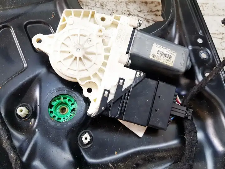 Volkswagen PASSAT B6 (2005 - 2010) 1K0959714P Стеклоподъемник задней двери — фото 3