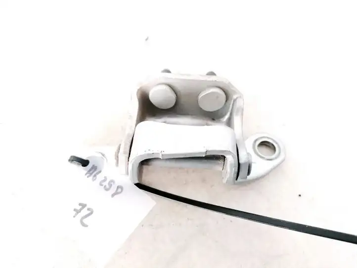 Toyota Avensis Verso (2001 - 2004) Нижняя петля задней двери — фото 2