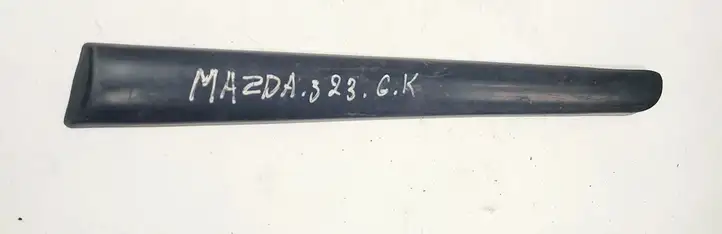 Mazda 323 F (1994 - 2000) Молдинги задней двери — фото 3