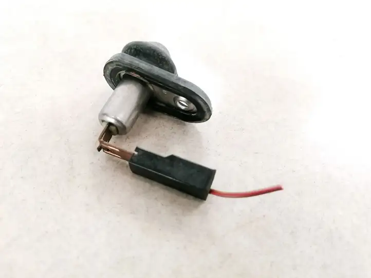 Kia Rio (2002 - 2005) Датчик открытия передней двери — фото 1