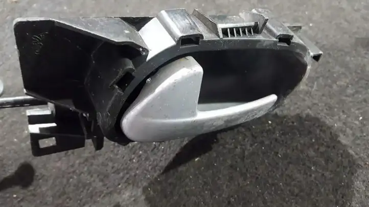 Peugeot 207 (2006 - 2009) 96802456vv Внутренняя ручка двери — фото 1