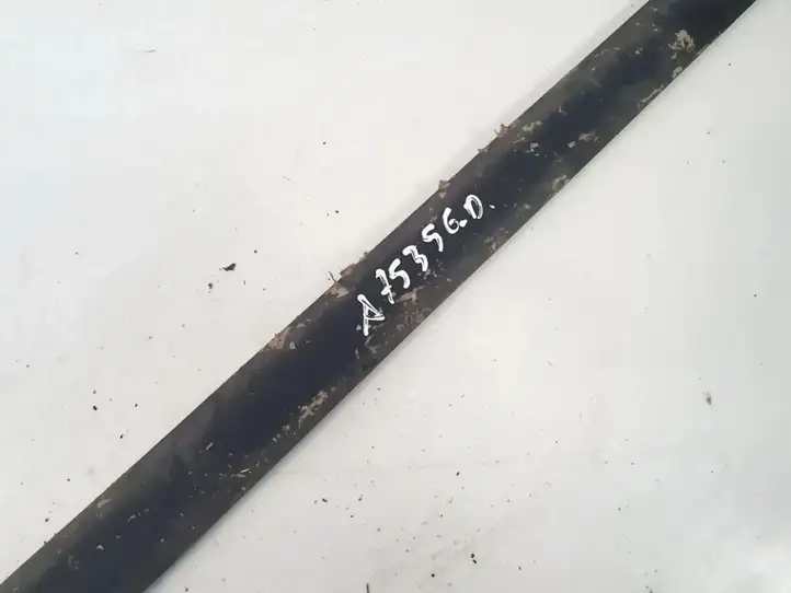 Toyota RAV 4 (XA20) (2000 - 2005) Накладка стекла задней двери — фото 2