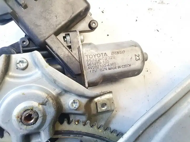 Toyota Avensis T270 (2009 - 2012) 857022020 Стеклоподъемник задней двери — фото 2