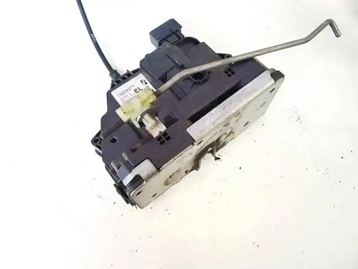 Opel Corsa D (2006 - 2010) 13258277 Замок передней двери — фото 3