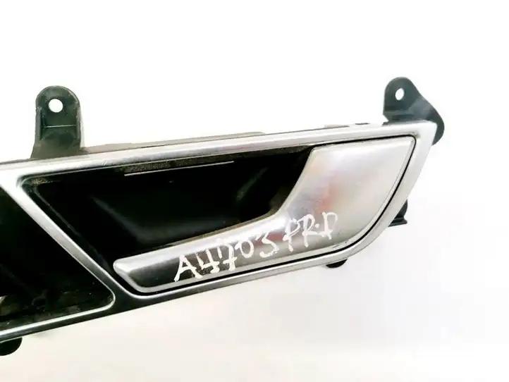 Audi A6 S6 C6 4F (2004 - 2008) 4F0837020B Внутренняя ручка двери — фото 2