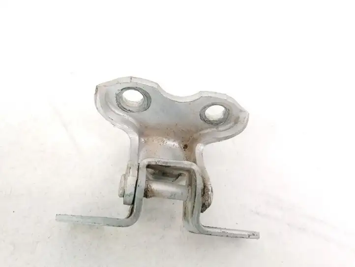 Toyota RAV 4 (XA30) (2006 - 2016)   Нижняя петля задней двери