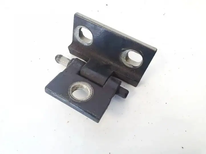 Volvo S60 (2000 - 2004)   Нижняя петля задней двери