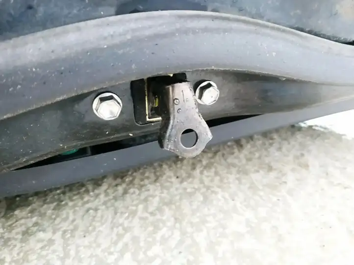 Toyota Avensis Verso (2004 - 2009) Ограничитель двери — фото 3