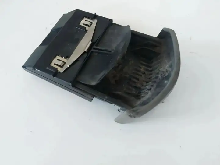 Citroen Xsara Picasso (1999 - 2012) 9635581577 Передняя пепельница — фото 1