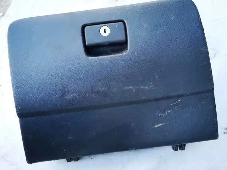 Toyota Avensis Verso (2004 - 2009) 5555044030 Вещевой ящик — фото 1