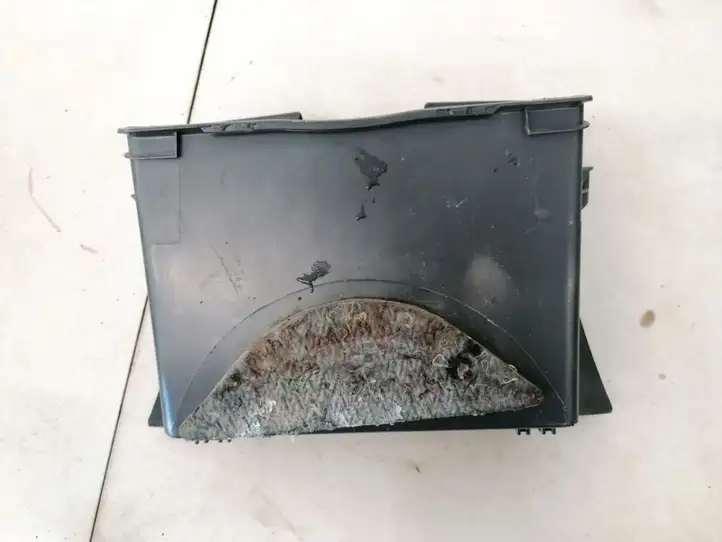 Toyota Yaris (2003 - 2005) 555500d010b Вещевой ящик — фото 2