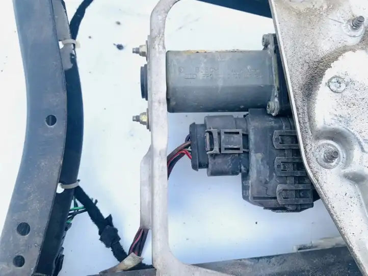 Audi A6 S6 C5 4B (2001 - 2004) 0130821784 Стеклоподъемник задней двери — фото 1