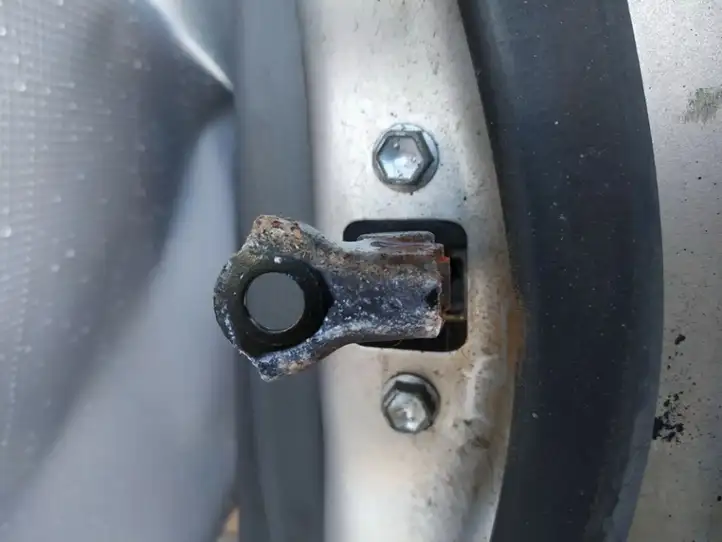 Toyota Avensis Verso (2001 - 2004) Ограничитель двери — фото 2