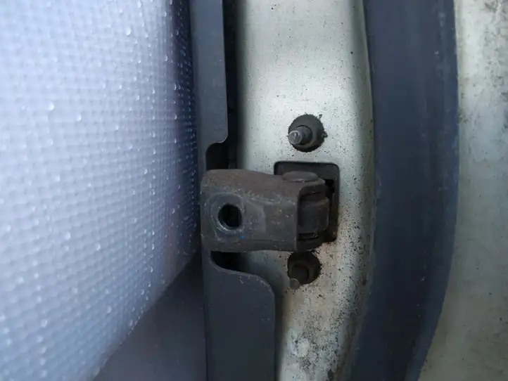 Toyota Avensis T250 (2003 - 2006) Ограничитель двери — фото 2