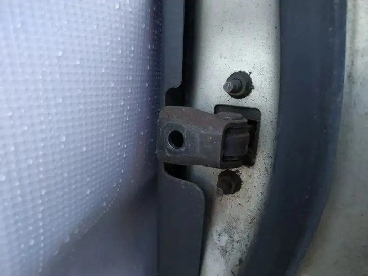 Toyota Avensis T250 (2003 - 2006) Ограничитель двери — фото 3