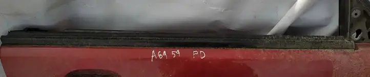 Subaru Forester SG (2003 - 2005) Накладка стекла передней двери — фото 1