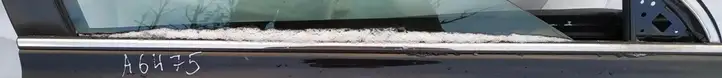 Subaru Outback (2009 - 2014) juoda Накладка стекла передней двери — фото 1