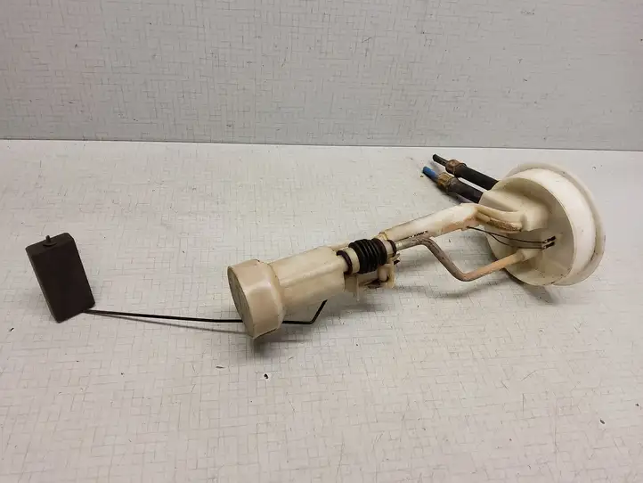 Volkswagen Transporter - Caravelle T4 (1990 - 2003) 701919183A Топливный насос — фото 2
