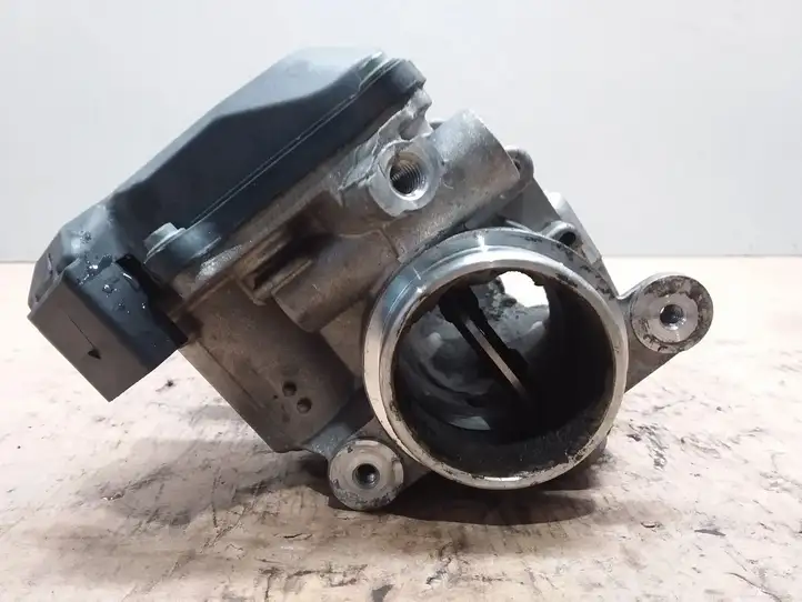 Audi A6 C7 (2014 - 2018) 04L128063T Дроссельная заслонка — фото 4