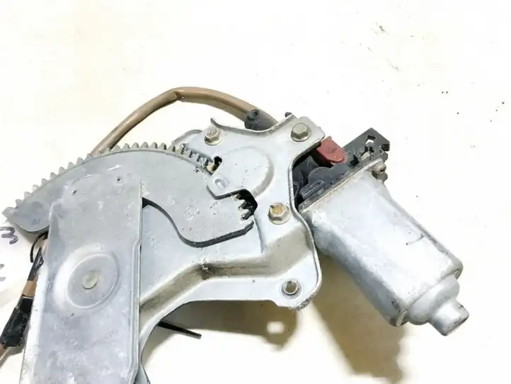 Mazda Premacy (1999 - 2005) 8621003932 Стеклоподъемник задней двери — фото 3