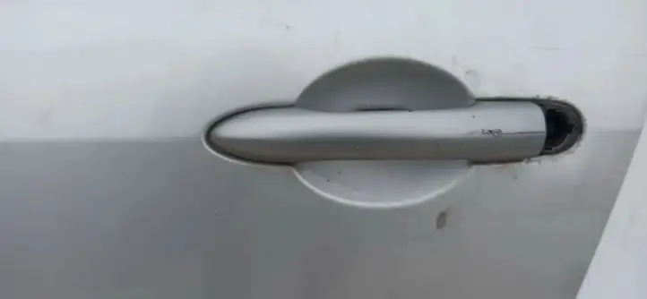 Renault Clio III (2005 - 2012) sidabrine Наружная ручка двери — фото 3