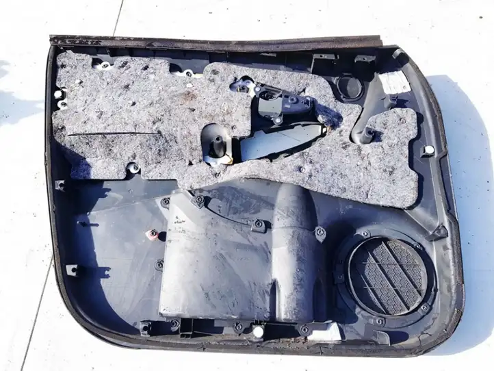 Toyota RAV 4 (XA30) (2006 - 2016) Обшивка передней двери — фото 2