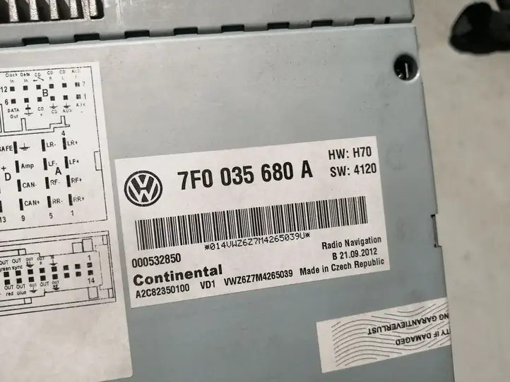 Volkswagen Transporter - Caravelle T5 (2009 - 2015) 7F0035680A Магнитола / мультимедийная система — фото 4
