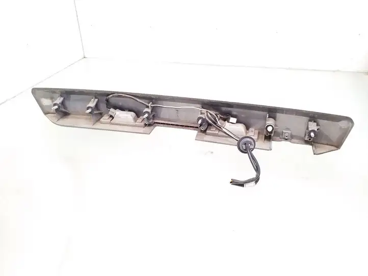 Chevrolet Captiva (2013 - 2016) 95103805 Подсветка номера — фото 3
