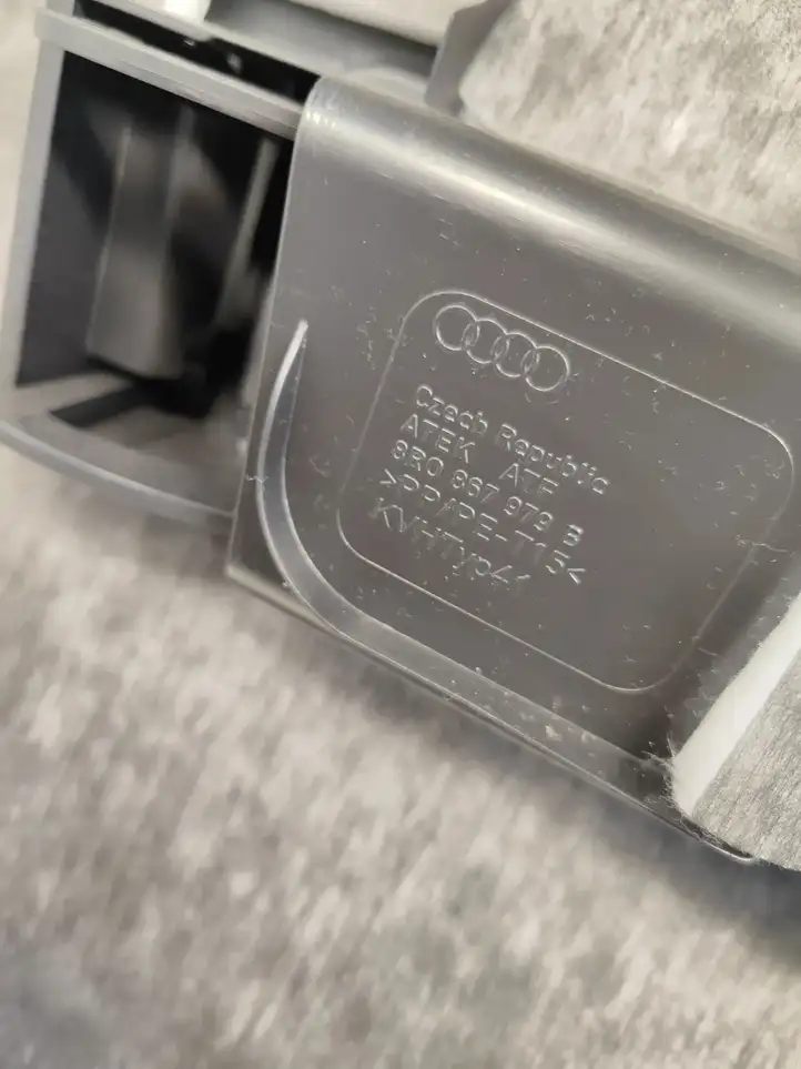 Audi Q5 SQ5 (2012 - 2017) 8R0867979B Обшивка багажника — фото 7