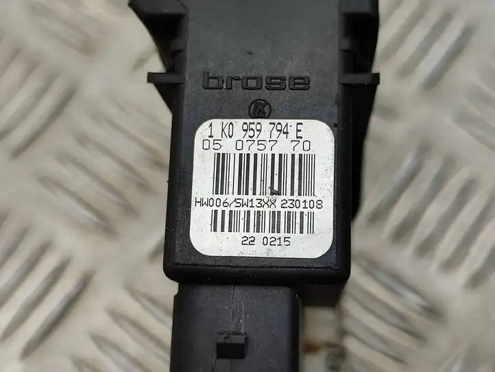 Volkswagen PASSAT B6 (2005 - 2010) 1K0959704J Стеклоподъемник задней двери — фото 4