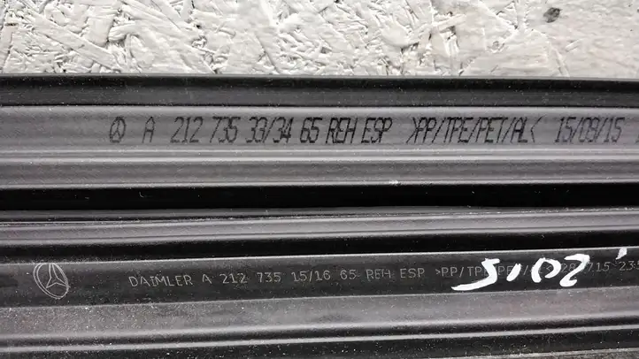 Mercedes-Benz E W212 (2009 - 2016) A2127353365 Накладка стекла задней двери — фото 3