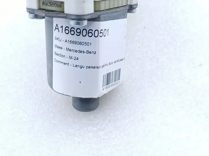Mercedes-Benz ML W166 (2012 - 2017) A1669060501 Стеклоподъемник задней двери — фото 9
