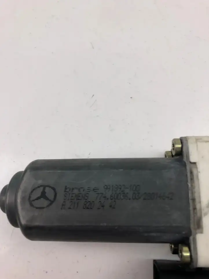 Mercedes-Benz E W211 (2002 - 2009) A2118202442 Стеклоподъемник задней двери — фото 4