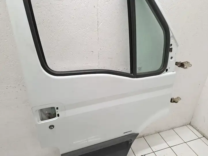 Iveco Daily Daily 35.8 - 9 (1998 - 2014) Передняя дверь — фото 4