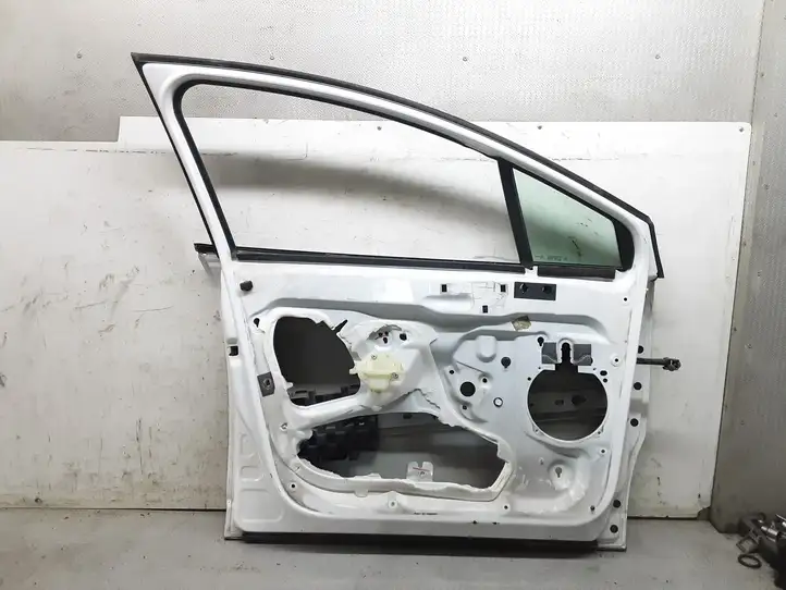 Citroen C4 (2011 - 2016) Дверь — фото 2